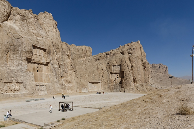 Naqsh-e Rostam-047
